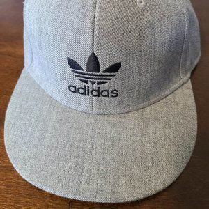 Adidas snapback hat